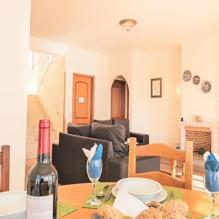 Villa In Gale Near Stunning Beaches *